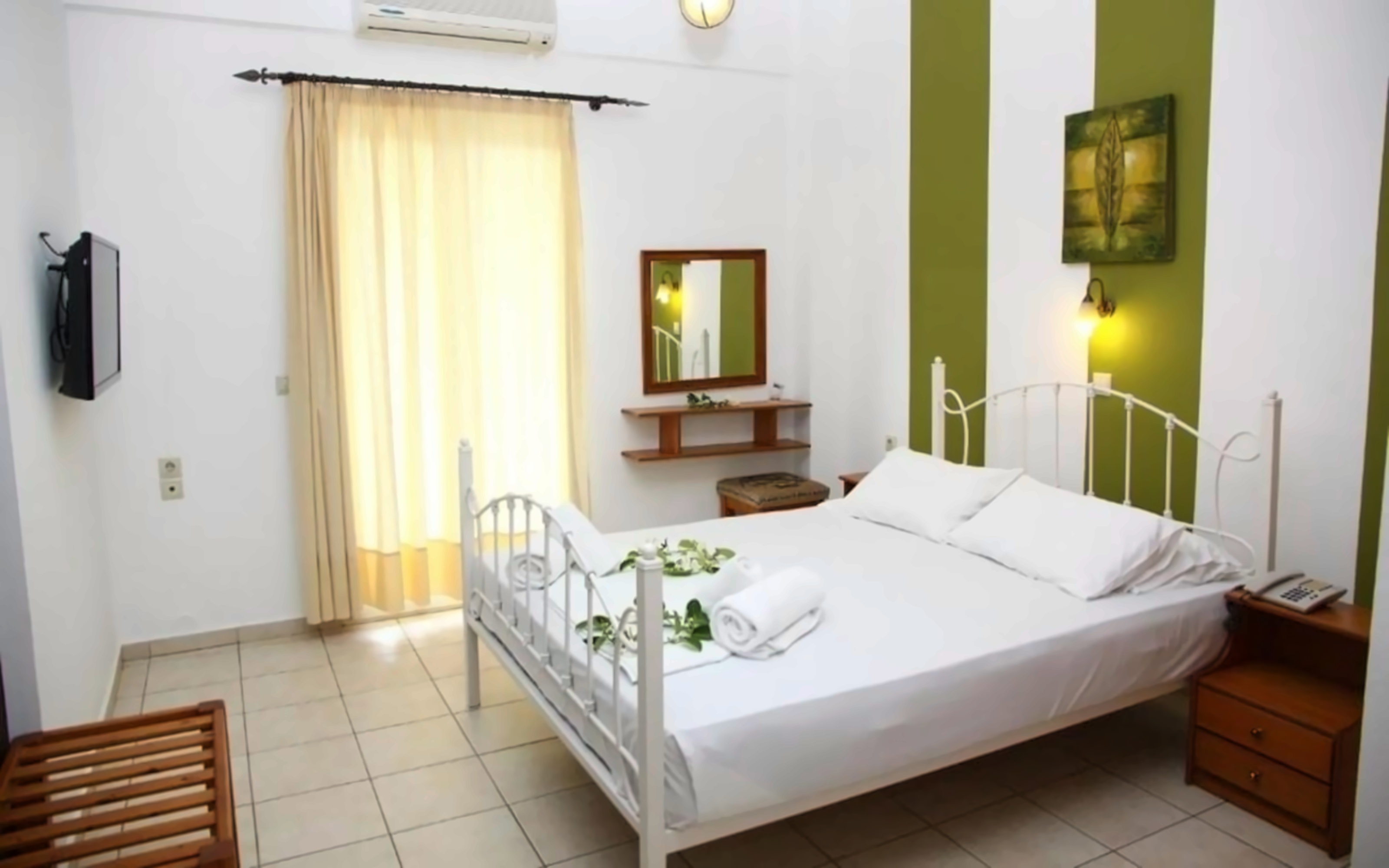 Nikos Apartments Heraklion Stalida Greece photo, price for the vacation